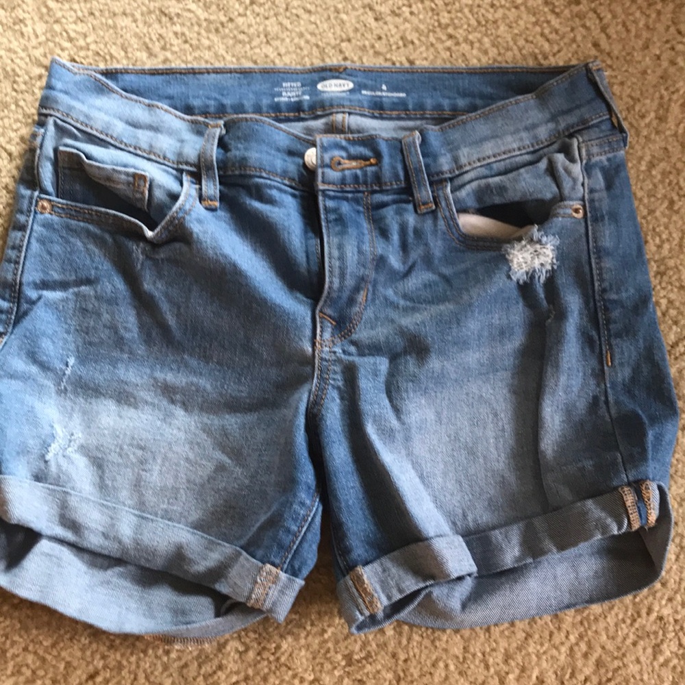 Size 4 fitted shorts